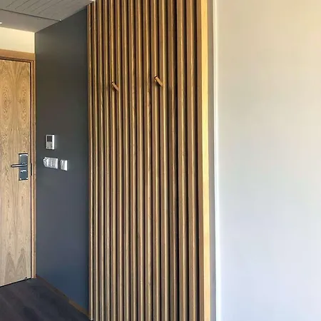 Select Hotel